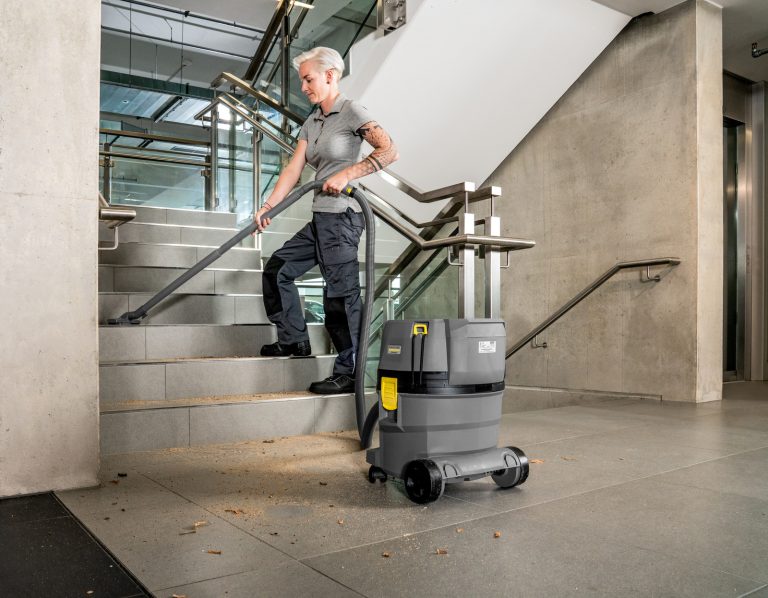 Battery wet and dry vacuum cleaner NT 221 Ap Bp L-7