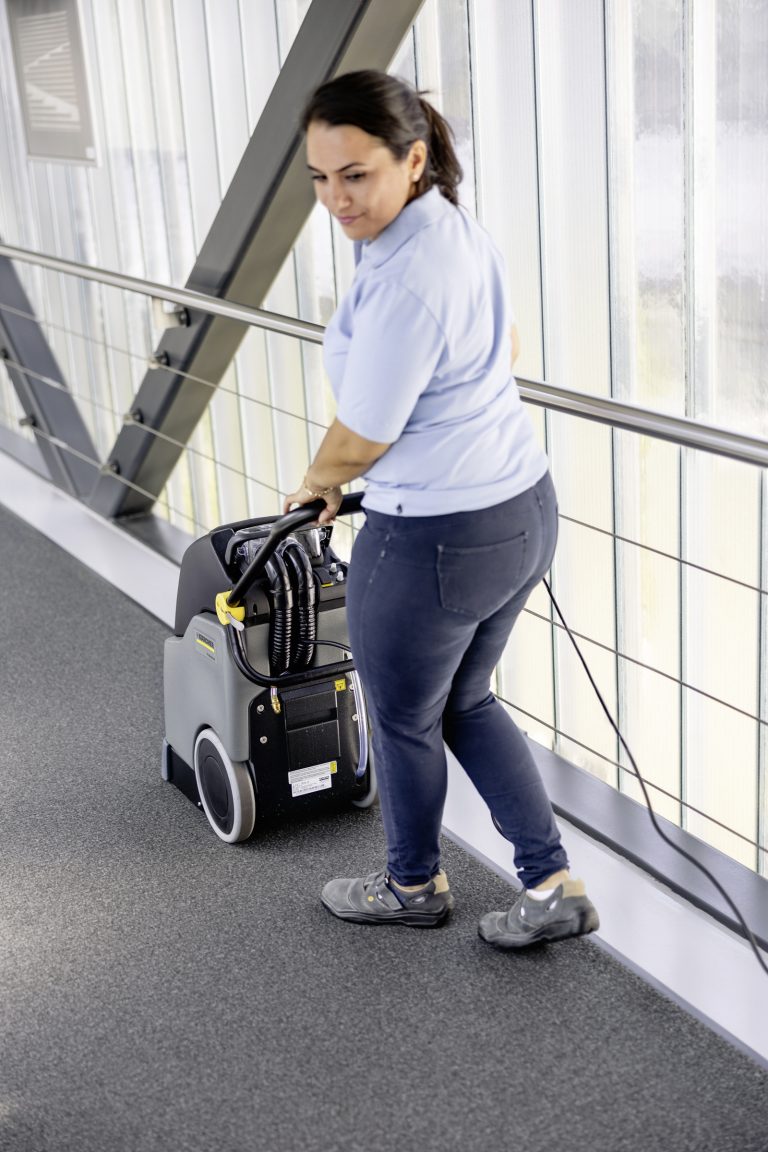 Carpet cleaner BRC 3015 C-6