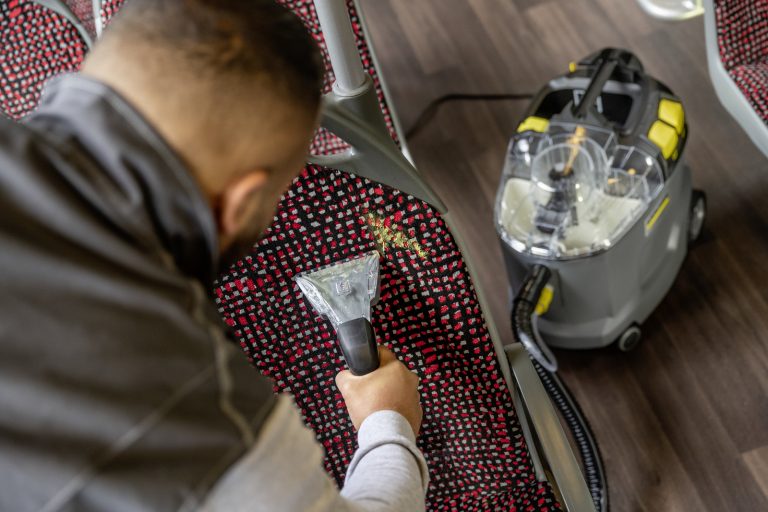 Spray extraction machine Puzzi 81-5