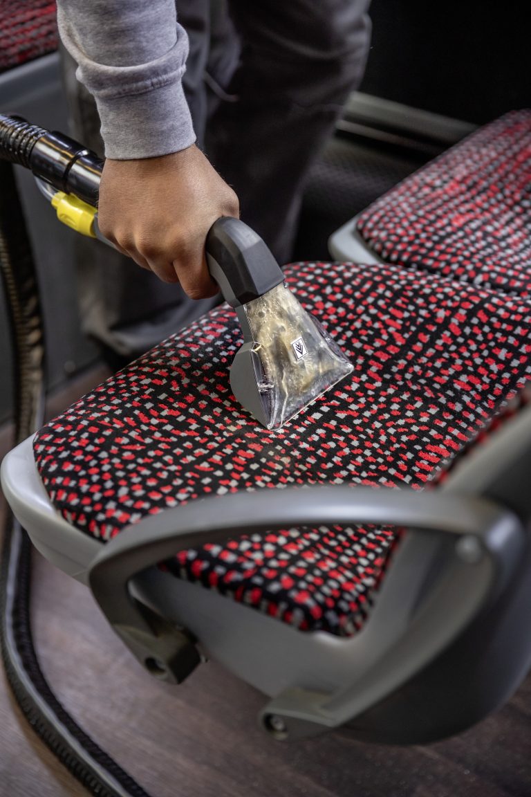 Spray extraction machine Puzzi 81-7