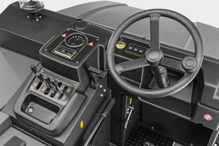 Vacuum sweeper KM 150500 R D Classic-1