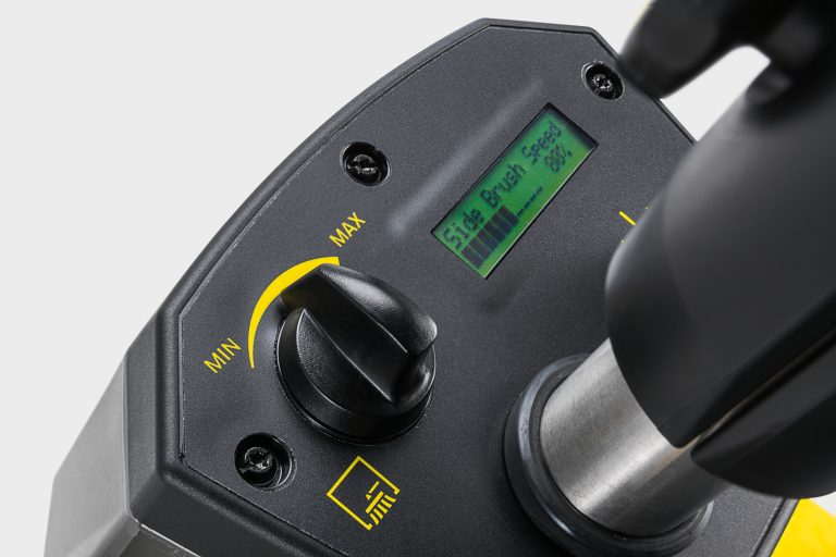 Vacuum sweeper KM 8550 R Bp-3