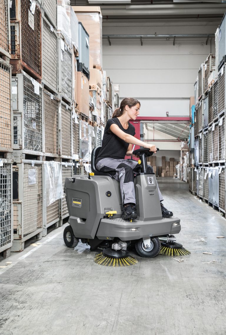 Vacuum sweeper KM 8550 R Bp-7
