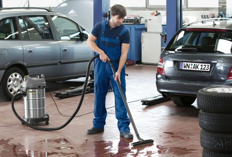 Wet and dry vacuum cleaners NT 381 Me Classic-3