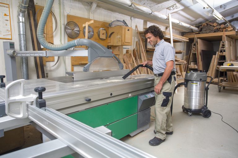 Wet and dry vacuum cleaners NT 902 Me Classic-1